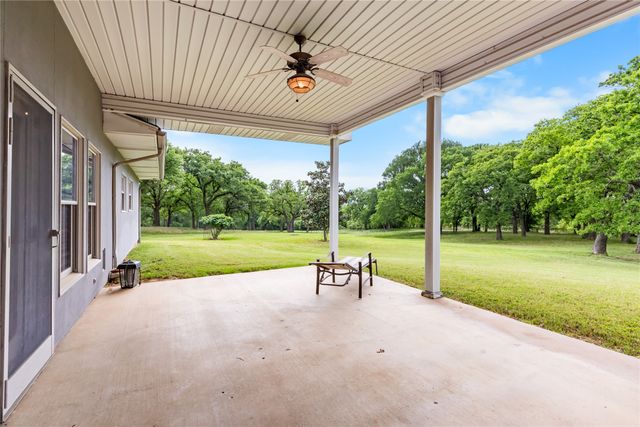 104 Private Road 4757, Rhome, TX 76078