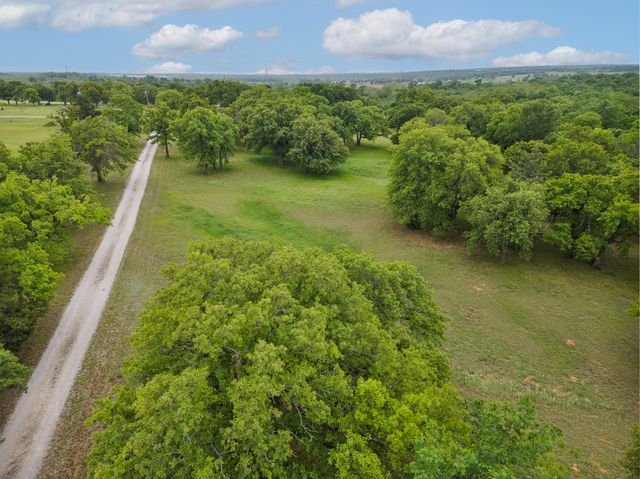 104 Private Road 4757, Rhome, TX 76078