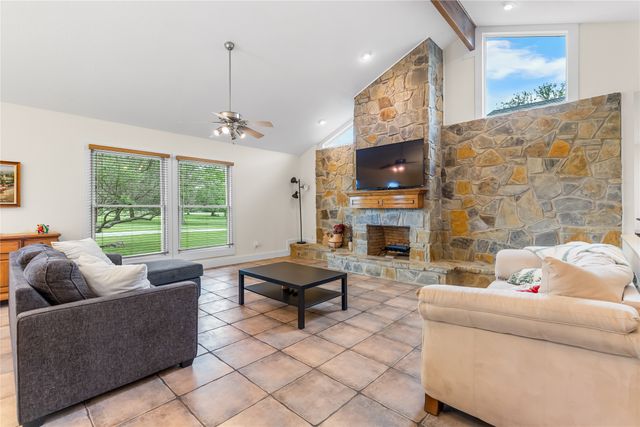 104 Private Road 4757, Rhome, TX 76078