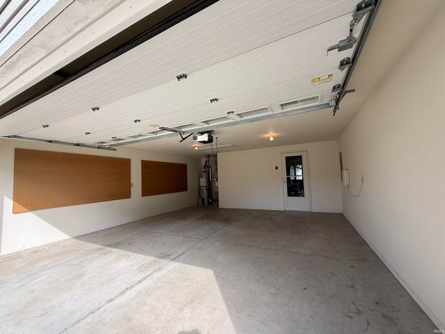 627 Bosuns Drive, Fort Wayne, IN 46819