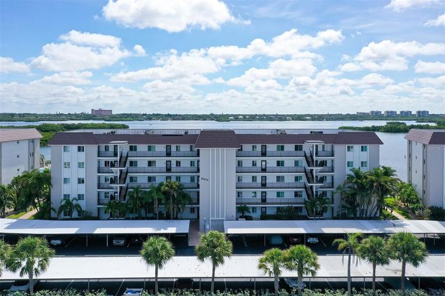 8911 MIDNIGHT PASS ROAD 410, Sarasota, FL 34242