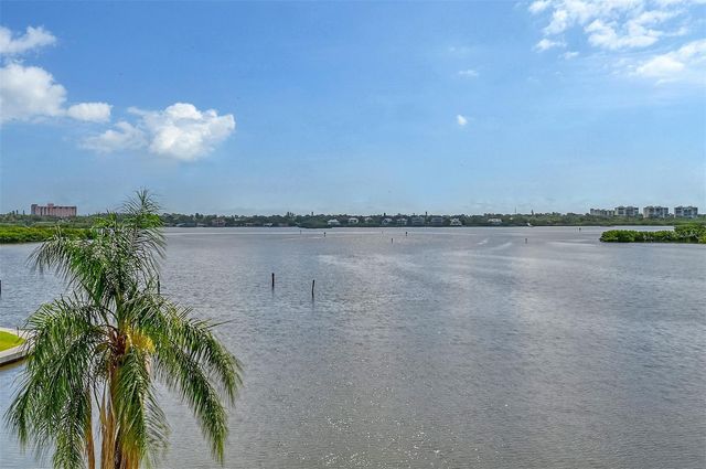 8911 MIDNIGHT PASS ROAD 410, Sarasota, FL 34242