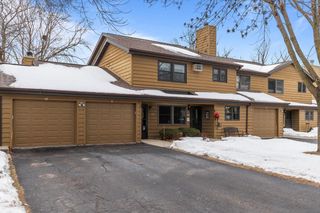 921 BABCOCK STREET #11, Neenah, WI 54956