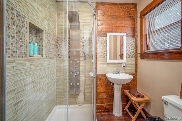 1749 Saint Clair River Drive, Algonac, MI 48001