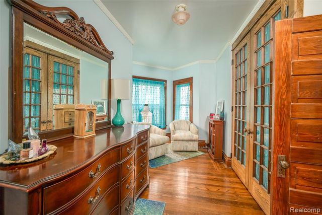 1749 Saint Clair River Drive, Algonac, MI 48001