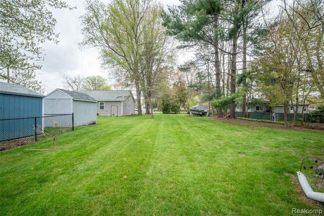 1749 Saint Clair River Drive, Algonac, MI 48001