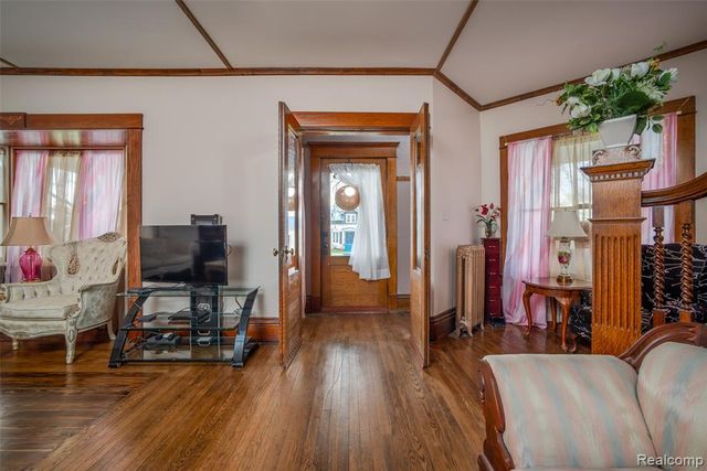 1749 Saint Clair River Drive, Algonac, MI 48001