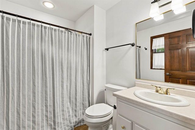 4521 W CAPITOL DRIVE, Appleton, WI 54913