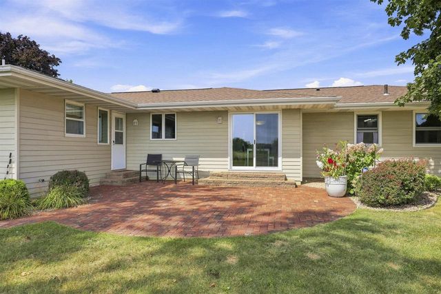4521 W CAPITOL DRIVE, Appleton, WI 54913