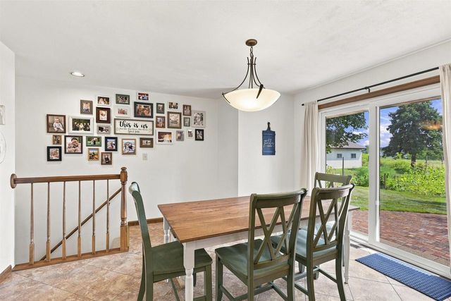 4521 W CAPITOL DRIVE, Appleton, WI 54913