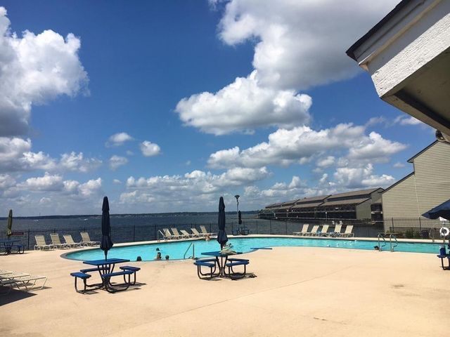 7039 Kingston Cove Lane Drive 205, Willis, TX 77318