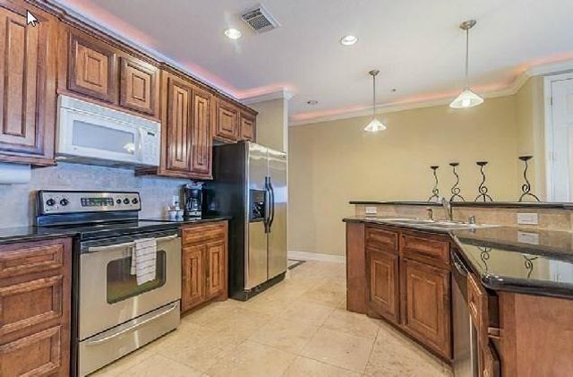7039 Kingston Cove Lane Drive 205, Willis, TX 77318