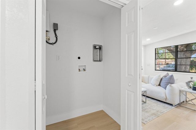 4008 W OLIVE STREET, Tampa, FL 33616