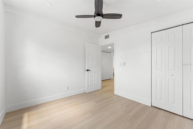 4008 W OLIVE STREET, Tampa, FL 33616