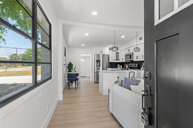 4008 W OLIVE STREET, Tampa, FL 33616