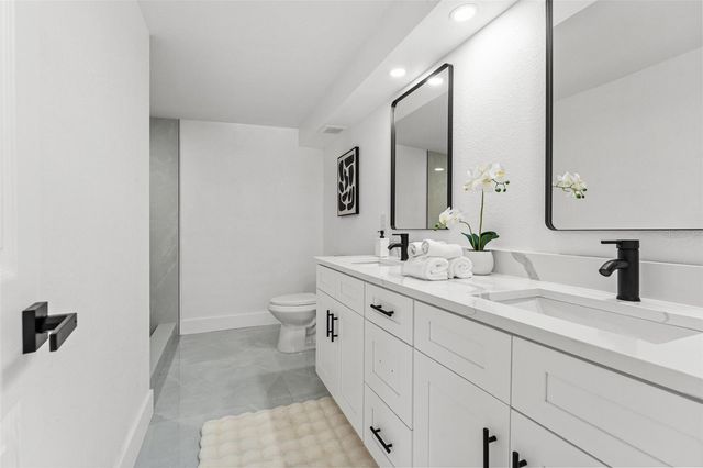 4008 W OLIVE STREET, Tampa, FL 33616