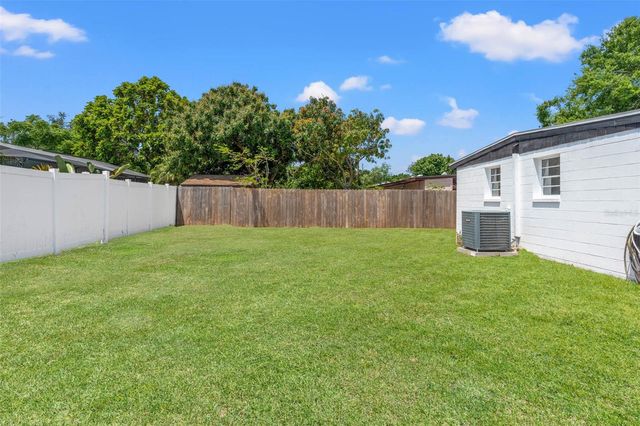 4008 W OLIVE STREET, Tampa, FL 33616