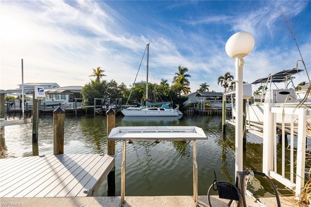 3571 Emerald AVE, St. James City, FL 33956