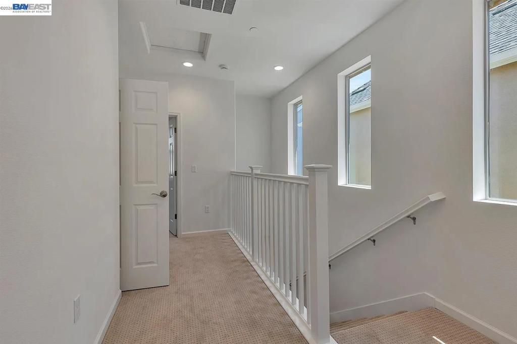 Image 18 of property listing at 2817 Poipu Common, Livermore, CA 94550