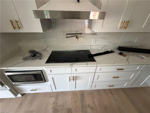 3130 Sterling Point DR, Portsmouth, VA 23703