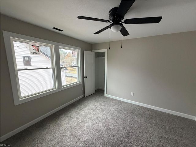 3130 Sterling Point DR, Portsmouth, VA 23703