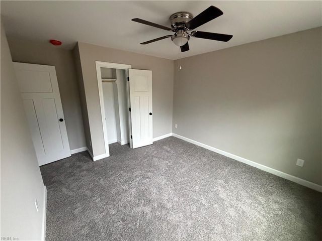 3130 Sterling Point DR, Portsmouth, VA 23703