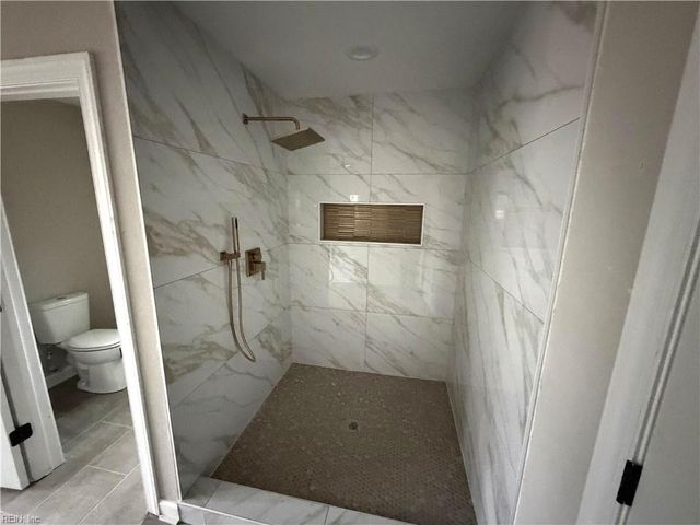 3130 Sterling Point DR, Portsmouth, VA 23703