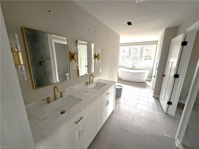 3130 Sterling Point DR, Portsmouth, VA 23703