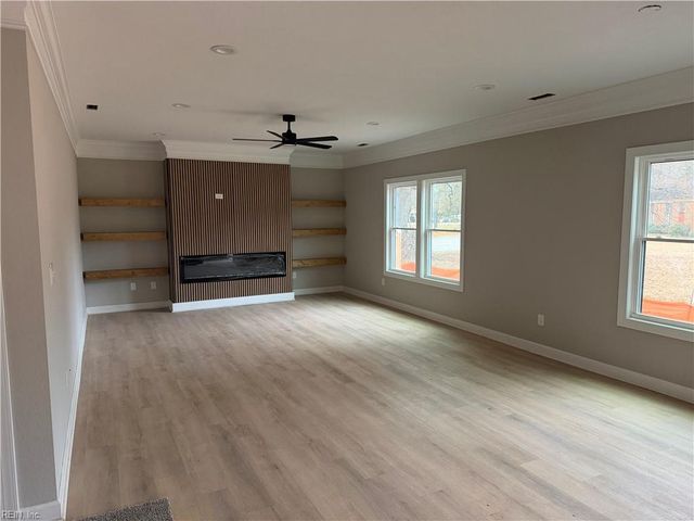 3130 Sterling Point DR, Portsmouth, VA 23703