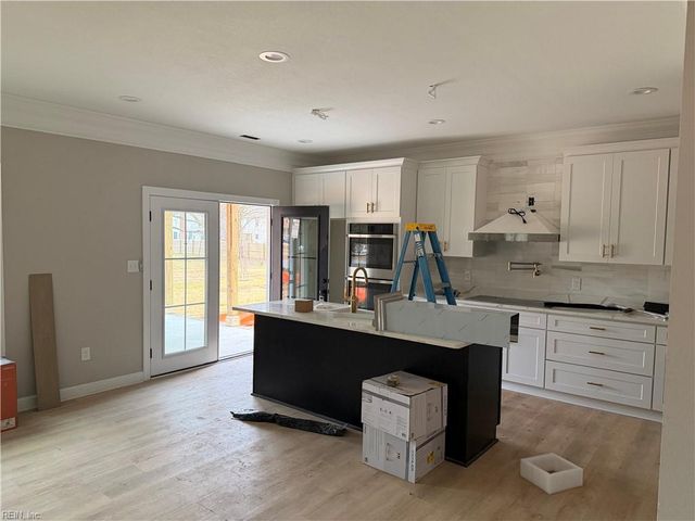 3130 Sterling Point DR, Portsmouth, VA 23703