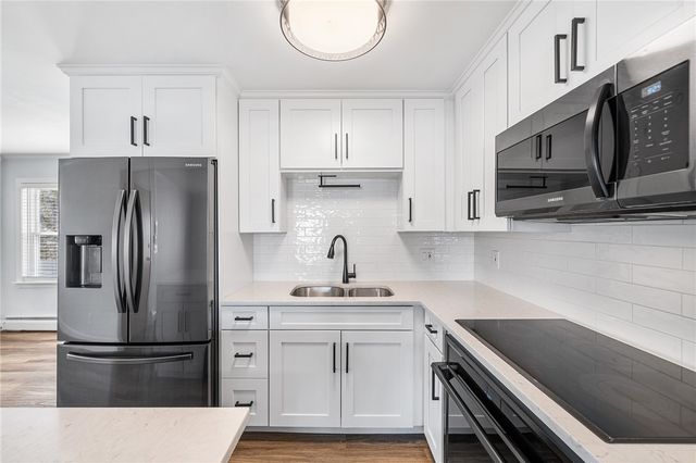 101 Grand View Street 1, Providence, RI 02906