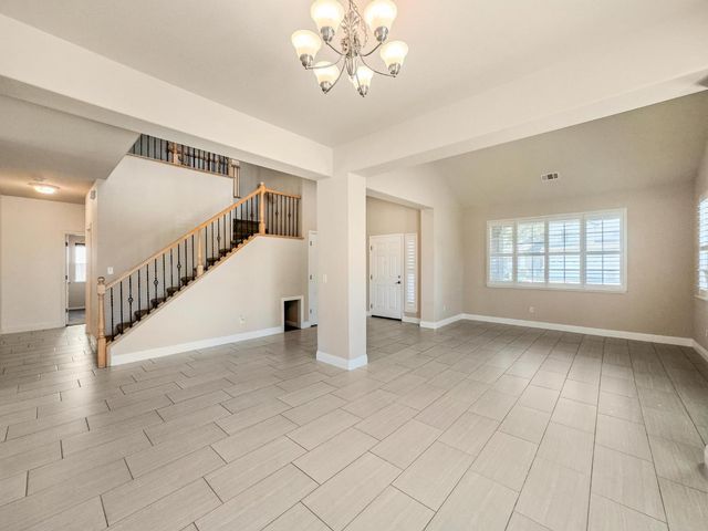 5565 Havencrest Cir, Stockton, CA 95219