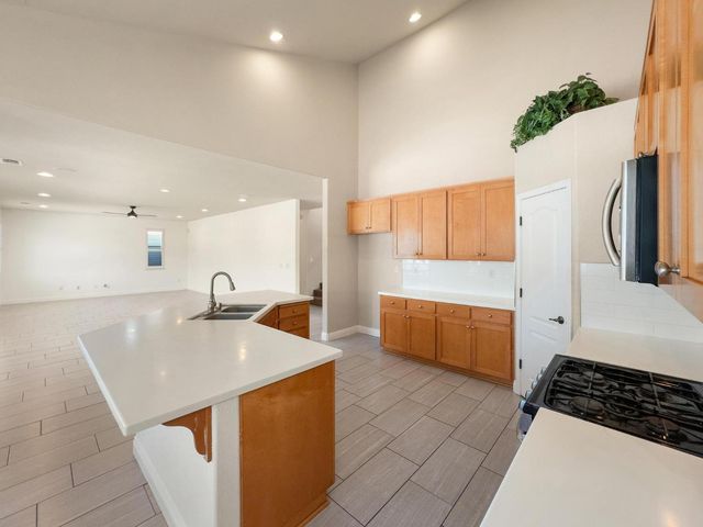 5565 Havencrest Cir, Stockton, CA 95219