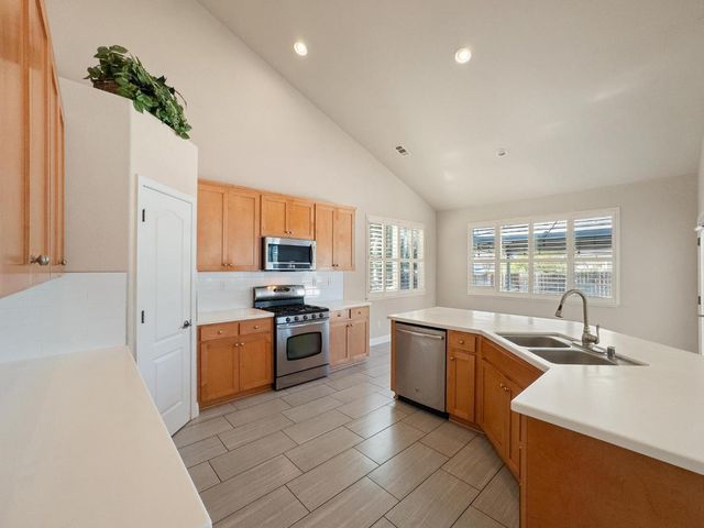 5565 Havencrest Cir, Stockton, CA 95219