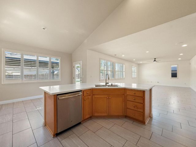 5565 Havencrest Cir, Stockton, CA 95219