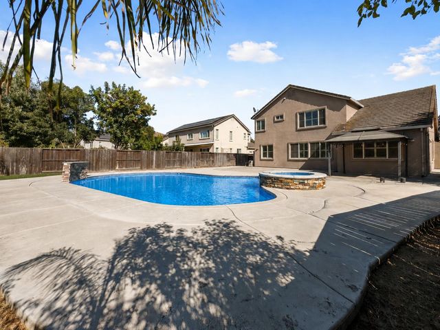 5565 Havencrest Cir, Stockton, CA 95219