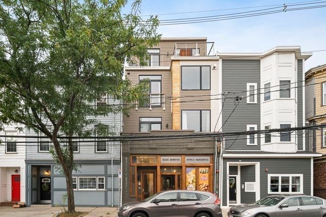 303 Sumner St 3R, Boston, MA 02128