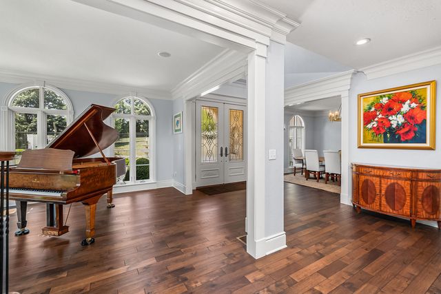 108 Carriage Hill DRIVE, Adams Twp, PA 16046