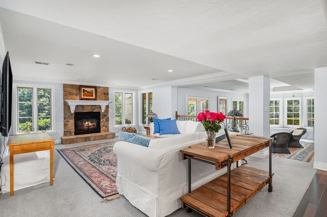 108 Carriage Hill DRIVE, Adams Twp, PA 16046