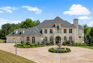 108 Carriage Hill DRIVE, Adams Twp, PA 16046