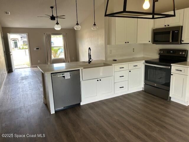 2999 Hackensack Avenue SE, Palm Bay, FL 32909