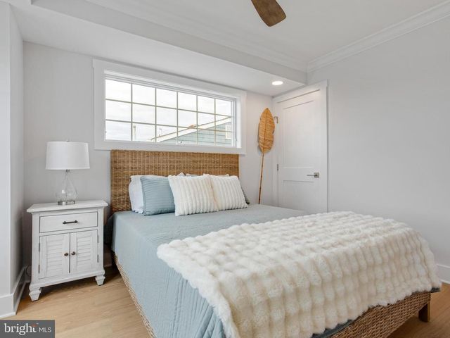 10-B W MARSHALL AVE, Long Beach Township, NJ 08008