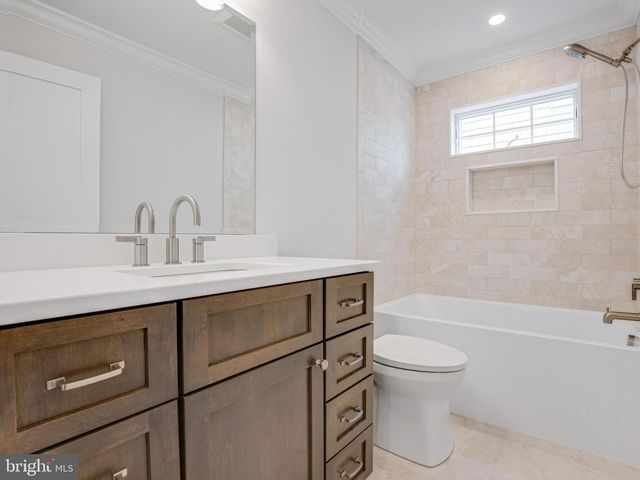 10-B W MARSHALL AVE, Long Beach Township, NJ 08008