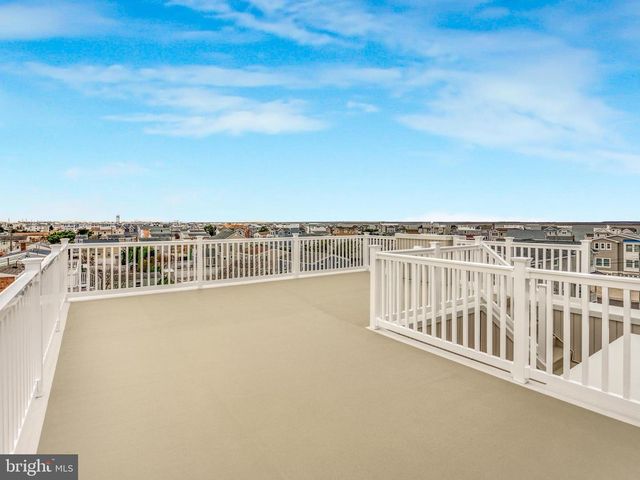 10-B W MARSHALL AVE, Long Beach Township, NJ 08008