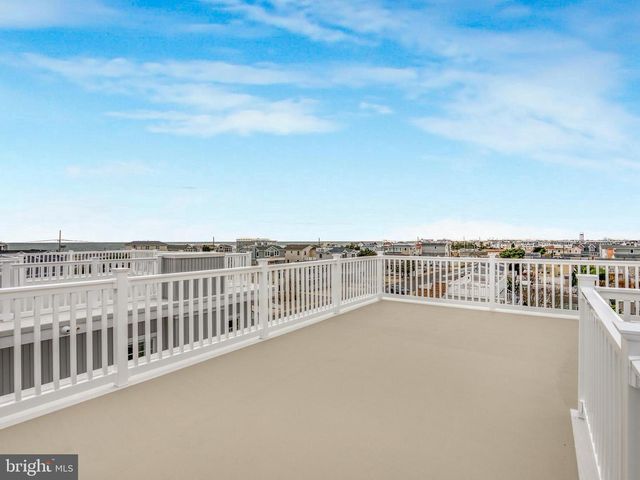 10-B W MARSHALL AVE, Long Beach Township, NJ 08008