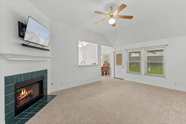 290 Bailey LOOP, Kyle, TX 78640