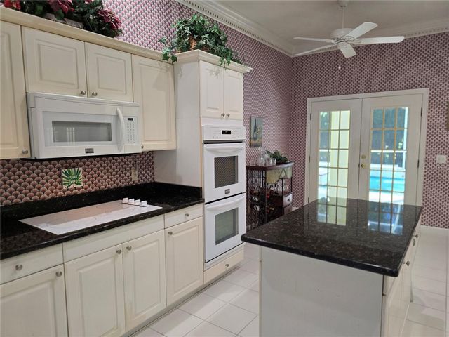 2409 BERKSHIRE DRIVE, Winter Haven, FL 33884