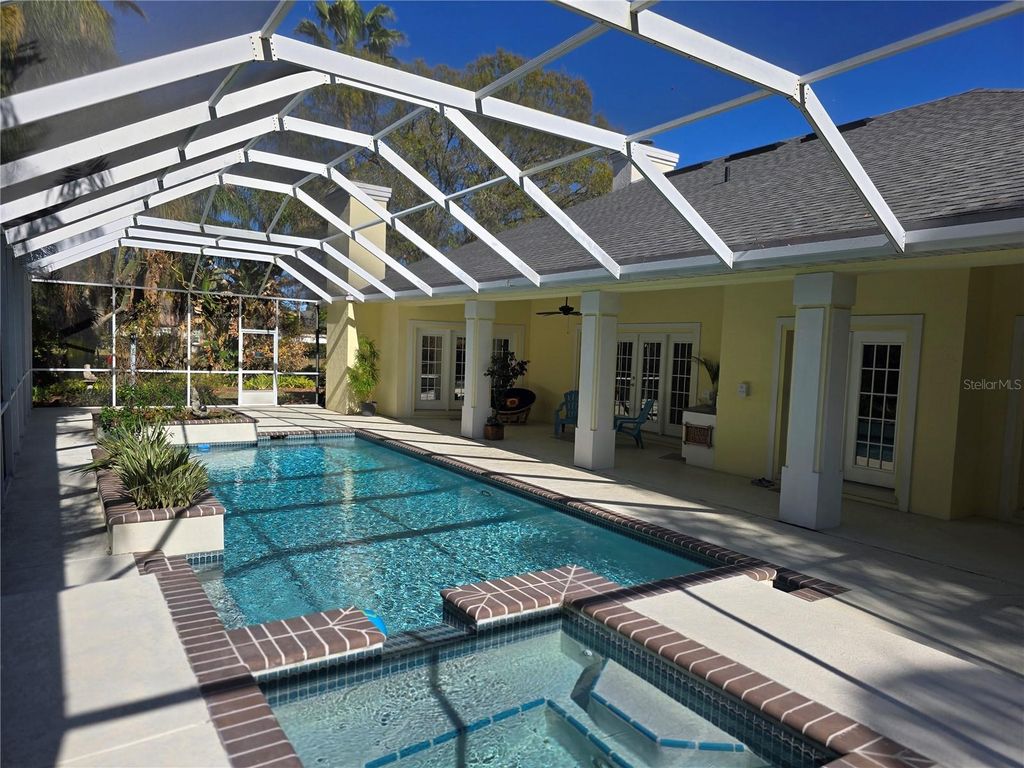 Image 25 of property listing at 2409 BERKSHIRE DRIVE, Winter Haven, FL 33884