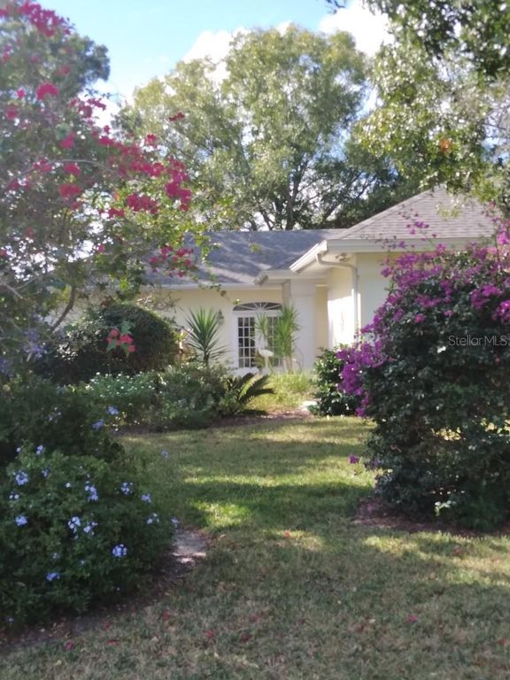 Image 37 of property listing at 2409 BERKSHIRE DRIVE, Winter Haven, FL 33884