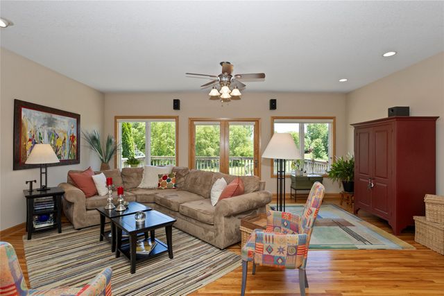 12308 Twana Drive, Urbandale, IA 50323